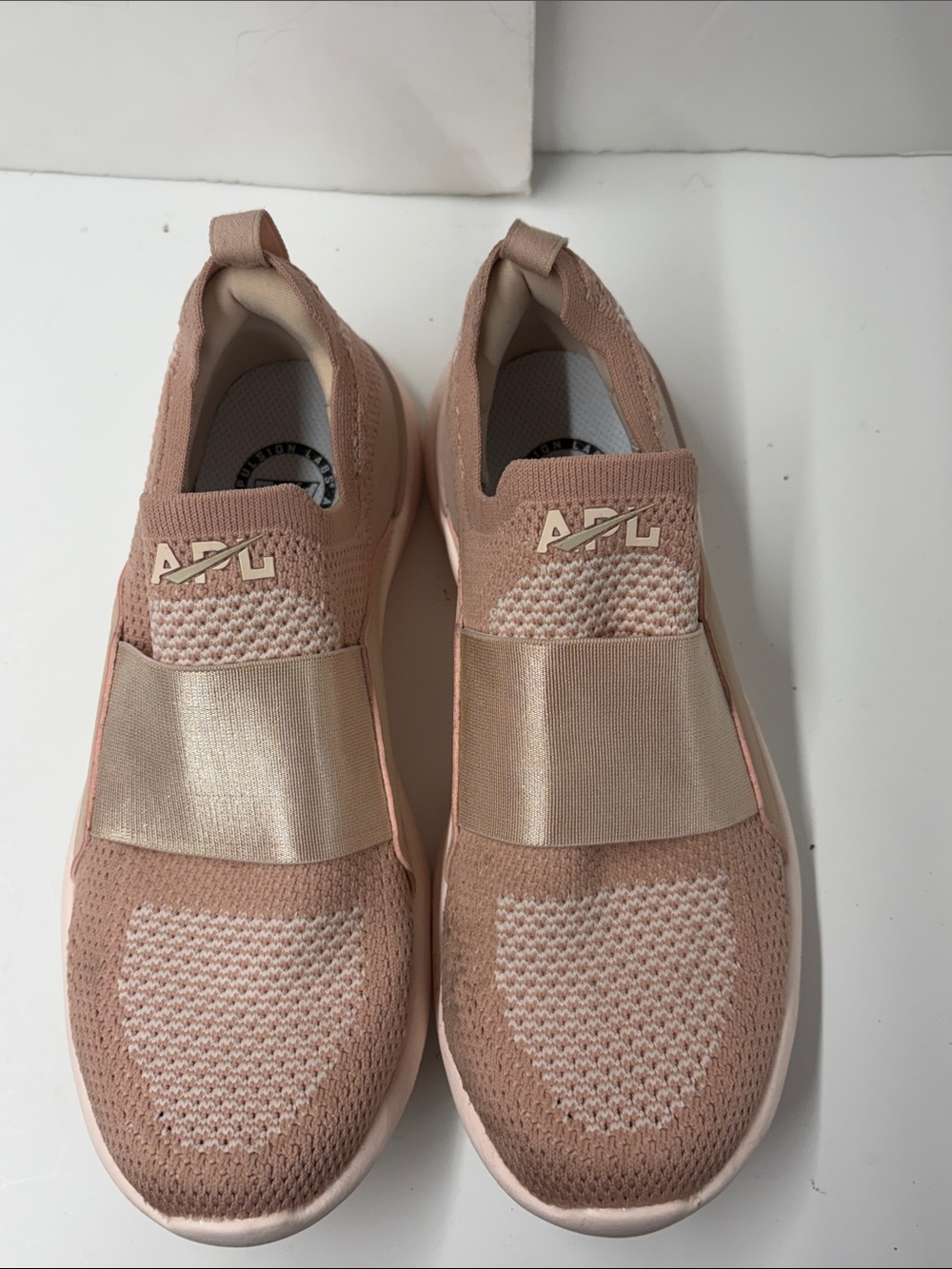 Used APL Women’s Slip-On Knit Sneaker in Blush Pink Size 6.5